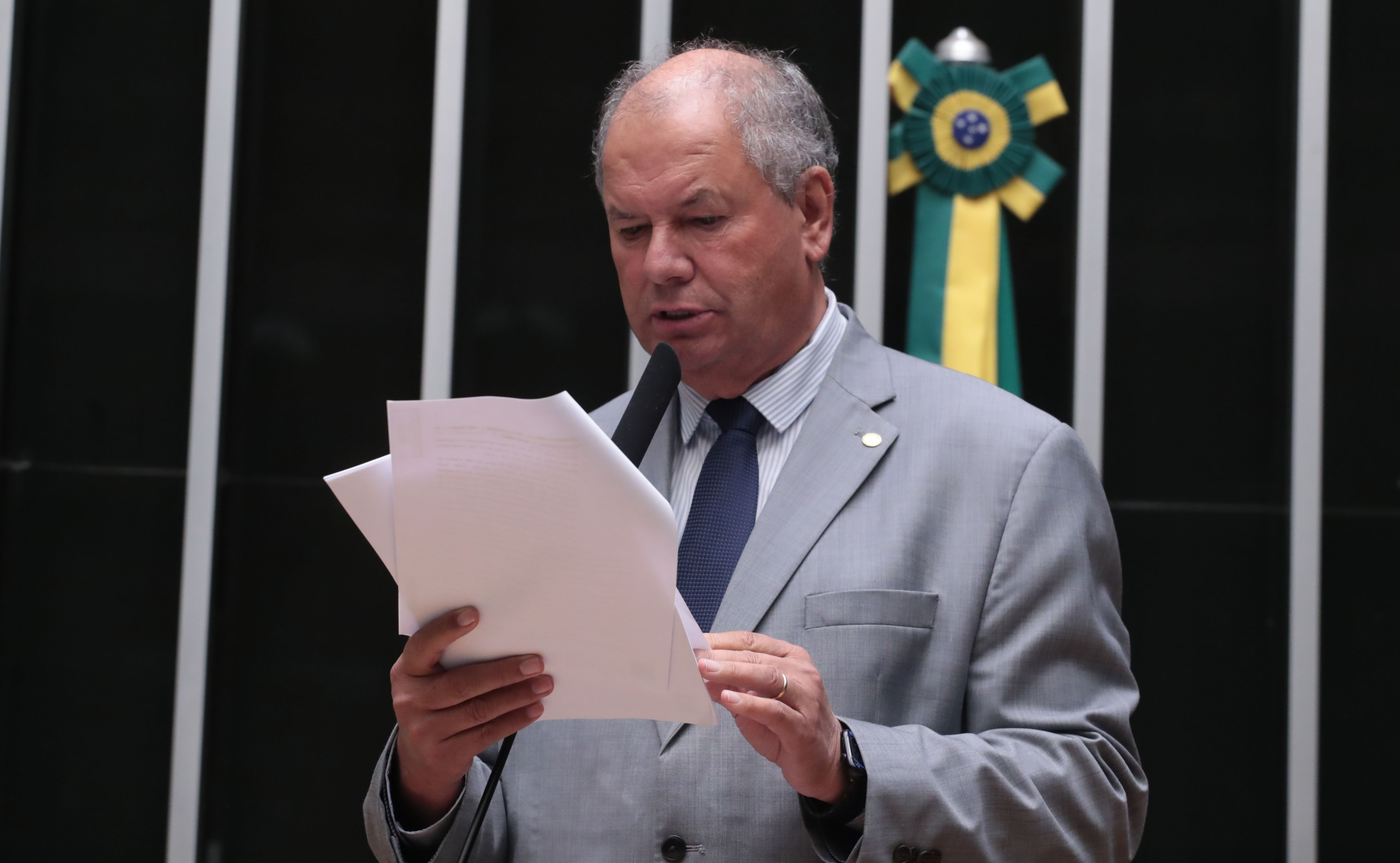 Plenário rejeita recurso do PT e aprova mudança no Código Florestal Plenário rejeita recurso do PT e aprova mudança no Código Florestal