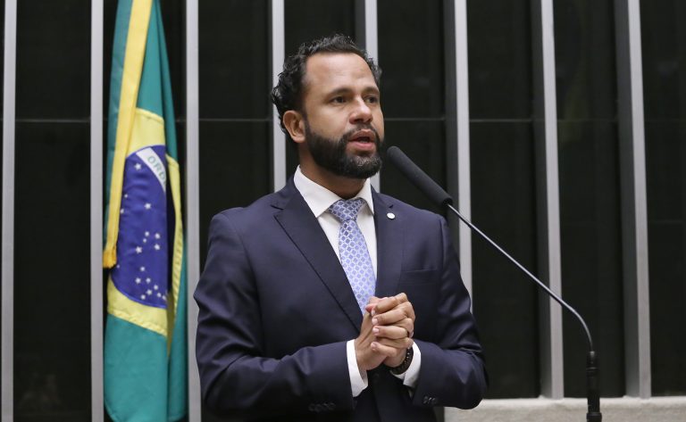 Discussão e votação de propostas legislativas. Dep. Pastor Sargento Isidório (PSOL - RJ)