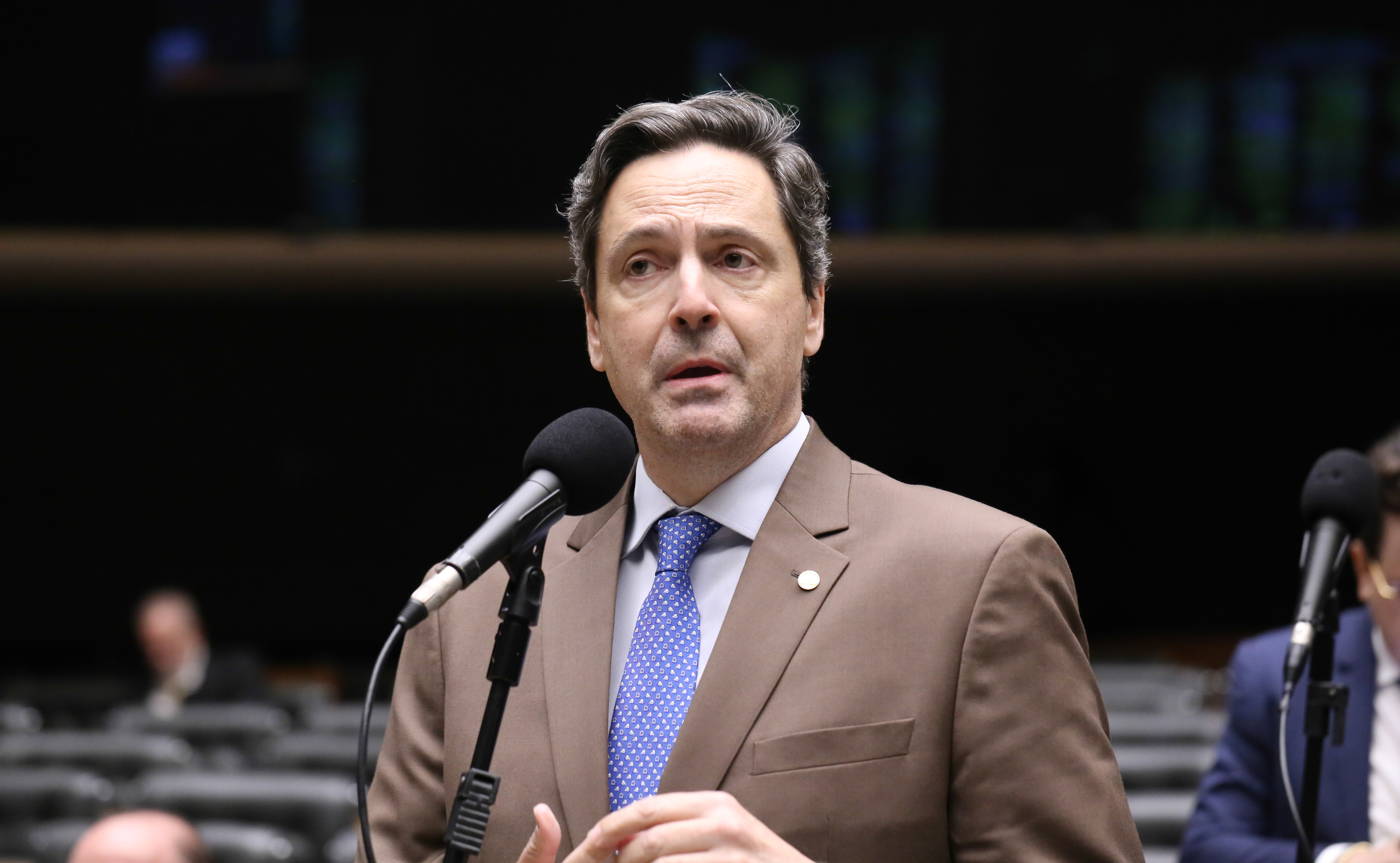 Comissão aprova proposta que proíbe entrada no país de veículos ligados a criminosos Comissão aprova proposta que proíbe entrada no país de veículos ligados a criminosos