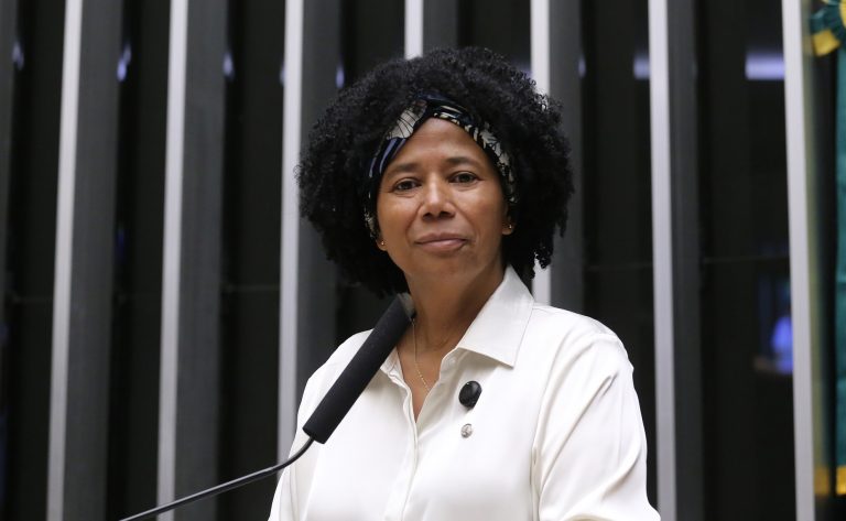 Comissão aprova ampliação de veículos adaptados em frotas de táxis e locadoras – Notícias
