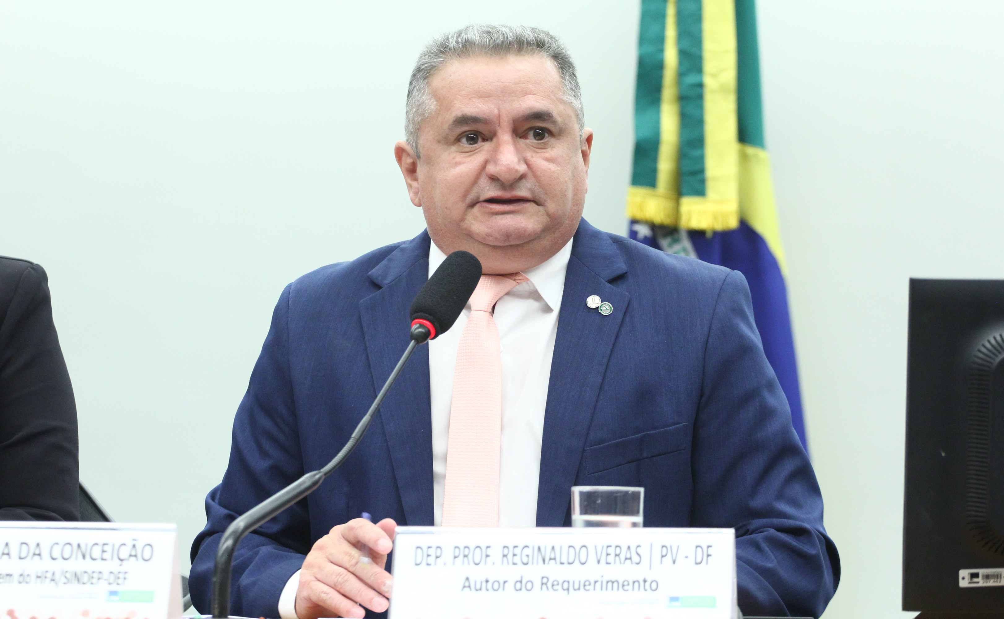 Comissão aprova proposta que cancela diploma e matrícula de quem fraudar cotas Comissão aprova proposta que cancela diploma e matrícula de quem fraudar cotas