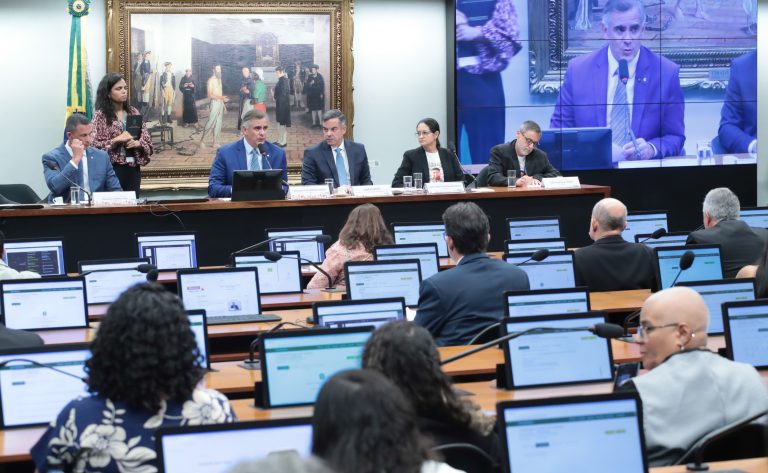 Especialistas divergem sobre a constitucionalidade da redução da maioridade penal – Notícias