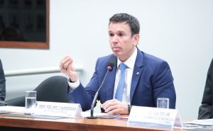 Felipe Carreras