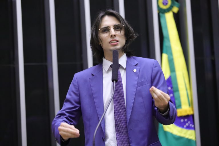 Deputado Amom Mandel (Cidadania-AM) fala no Plenário da Câmara dos Deputados