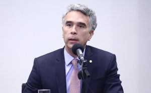 Júnior Mano