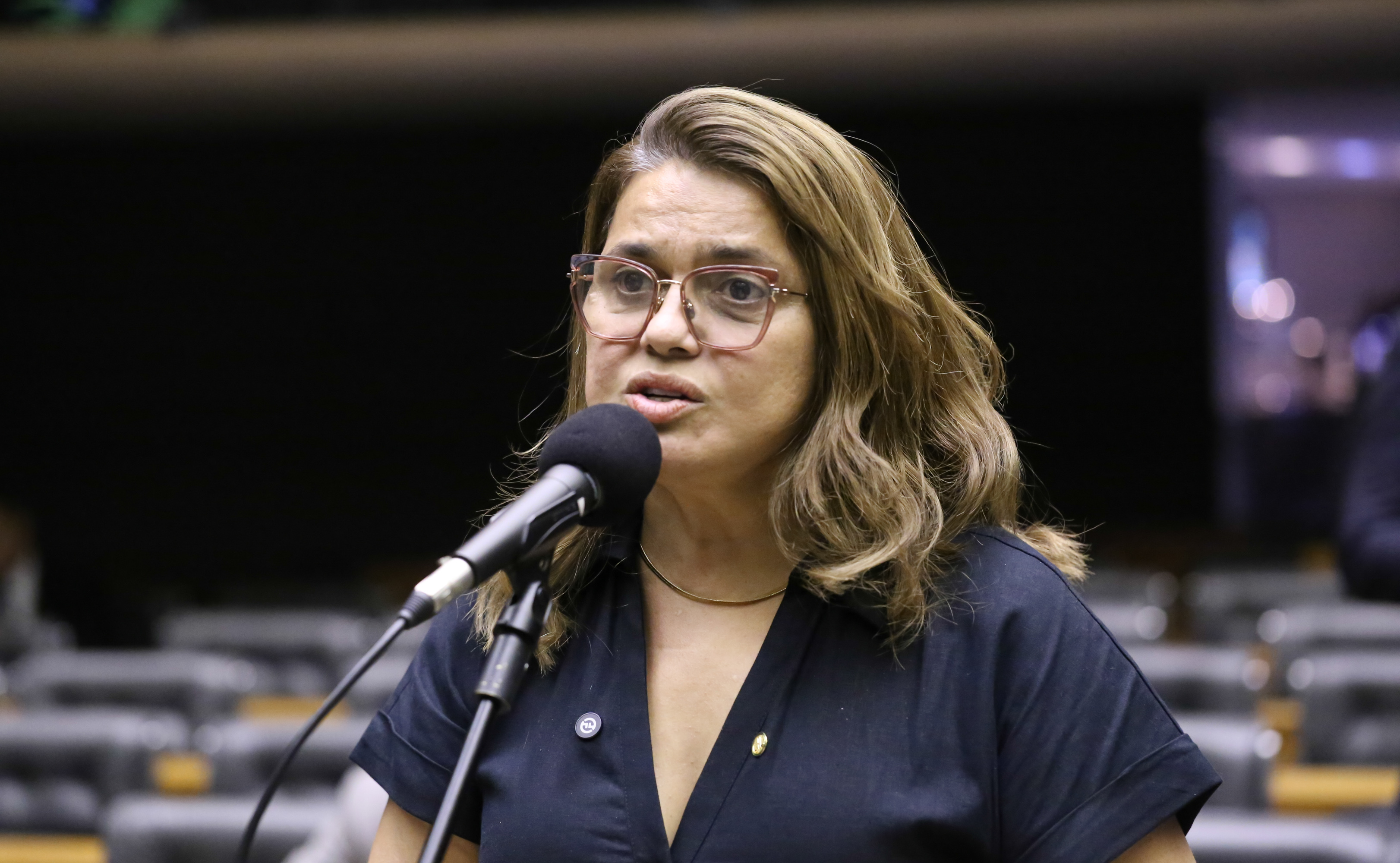 Comissão aprova proposta que veda propaganda com apelo sexual em eventos esportivos Comissão aprova proposta que veda propaganda com apelo sexual em eventos esportivos