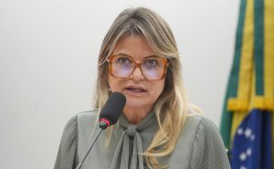 Flávia Morais