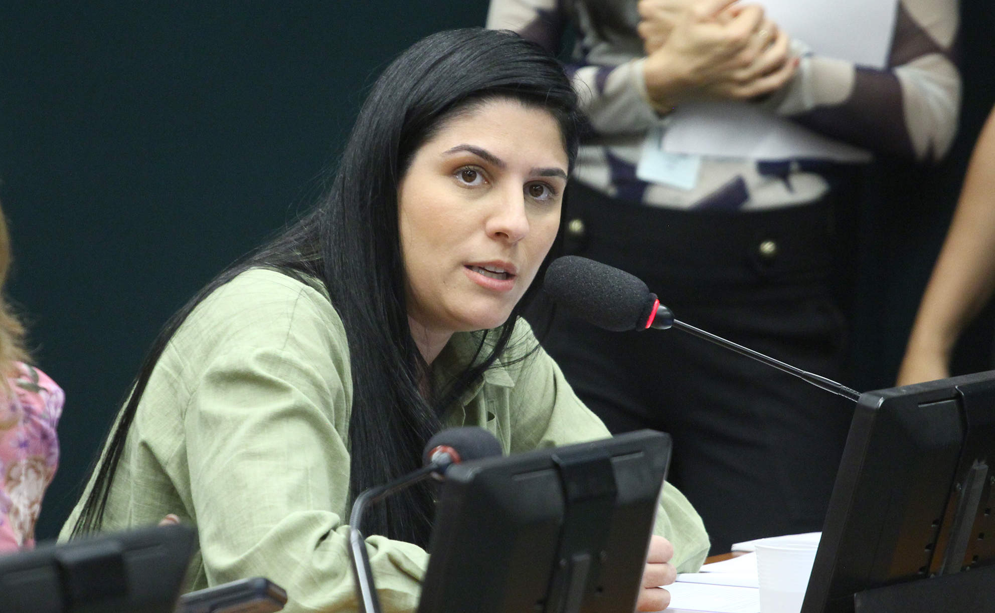 Comissão aprova punição para quem expõe crianças e adolescentes a violência doméstica Comissão aprova punição para quem expõe crianças e adolescentes a violência doméstica