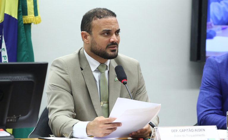 Comissão aprova proposta de porte de arma para corretores de imóveis – Notícias Comissão aprova proposta de porte de arma para corretores de imóveis – Notícias