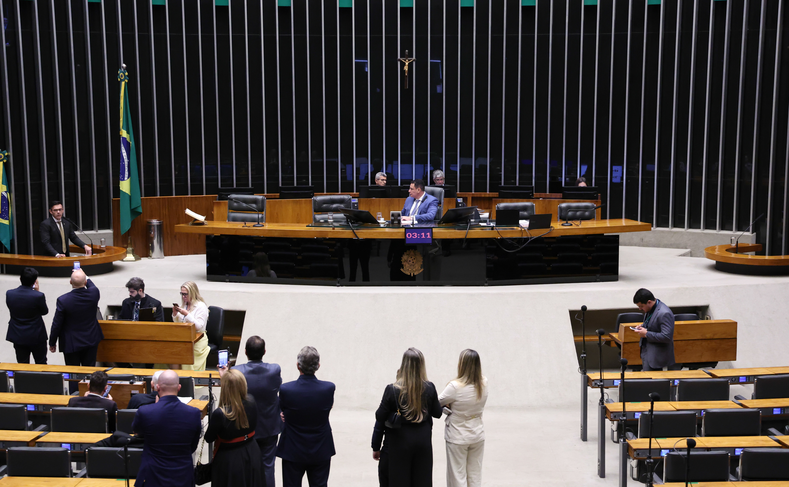 Câmara pode votar punição para uso de inteligência artificial em violência contra mulheres
