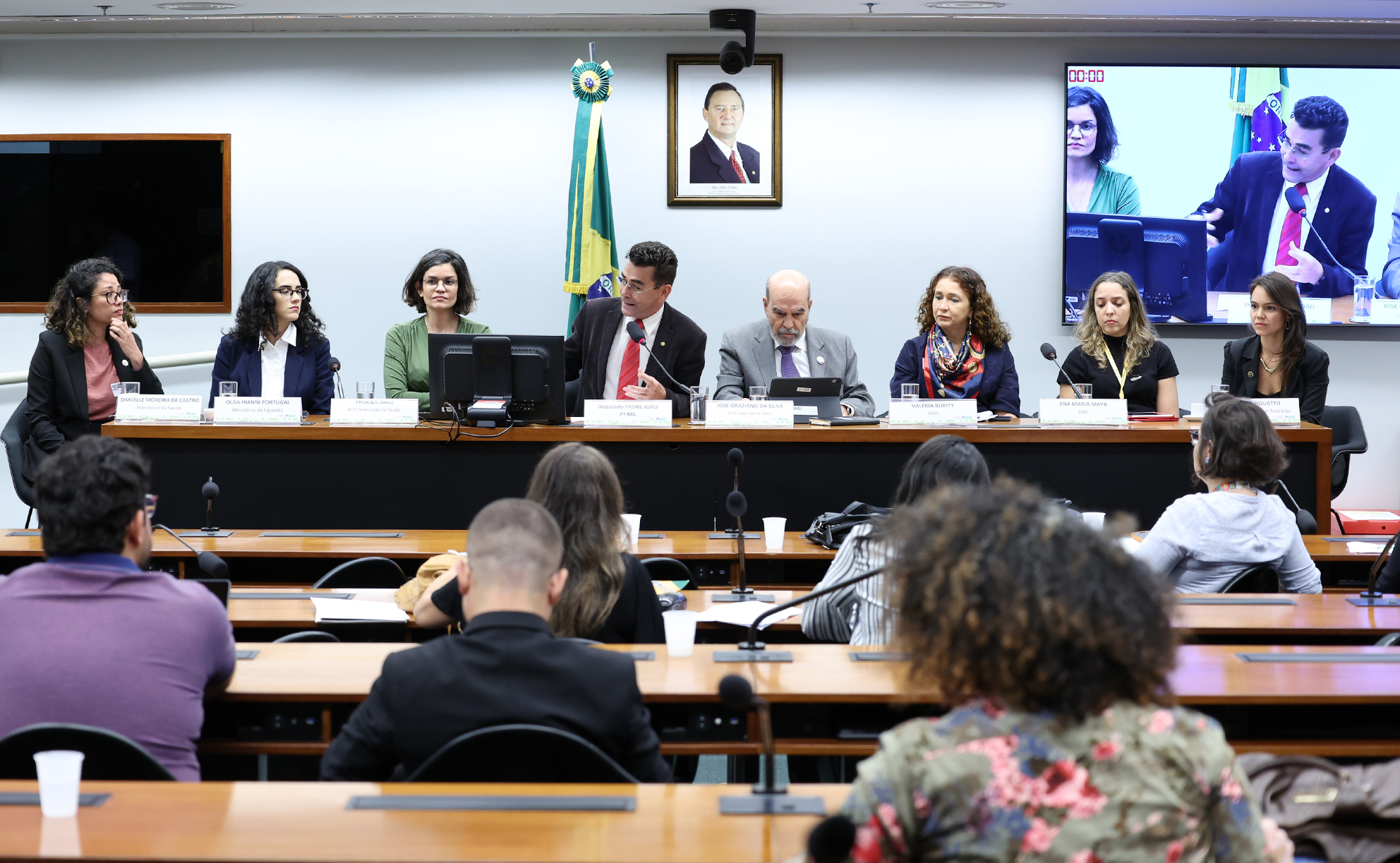 Especialistas defendem na Câmara imposto seletivo para alimentos que contribuem para obesidade Especialistas defendem na Câmara imposto seletivo para alimentos que contribuem para obesidade
