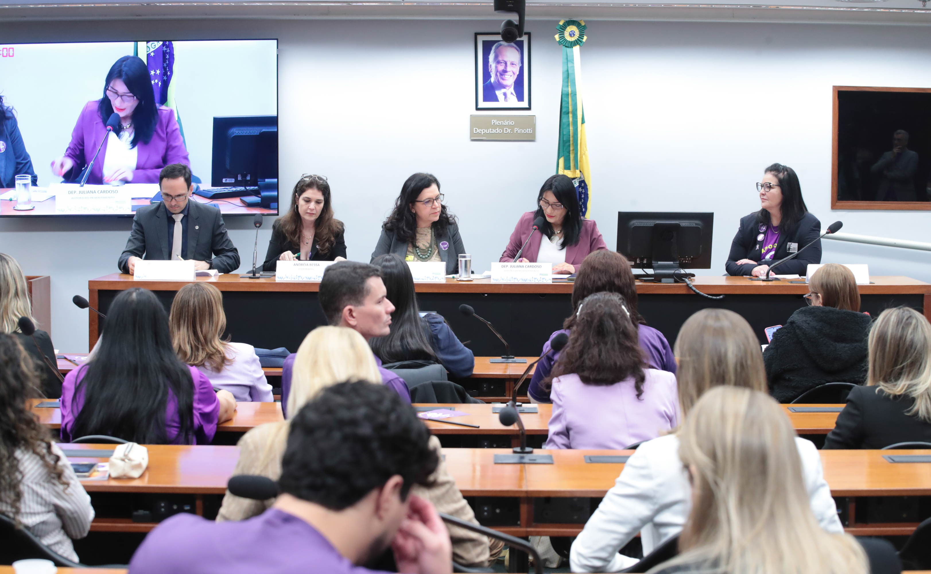 Entidades denunciam falta de medicamentos para epilepsia no SUS Entidades denunciam falta de medicamentos para epilepsia no SUS