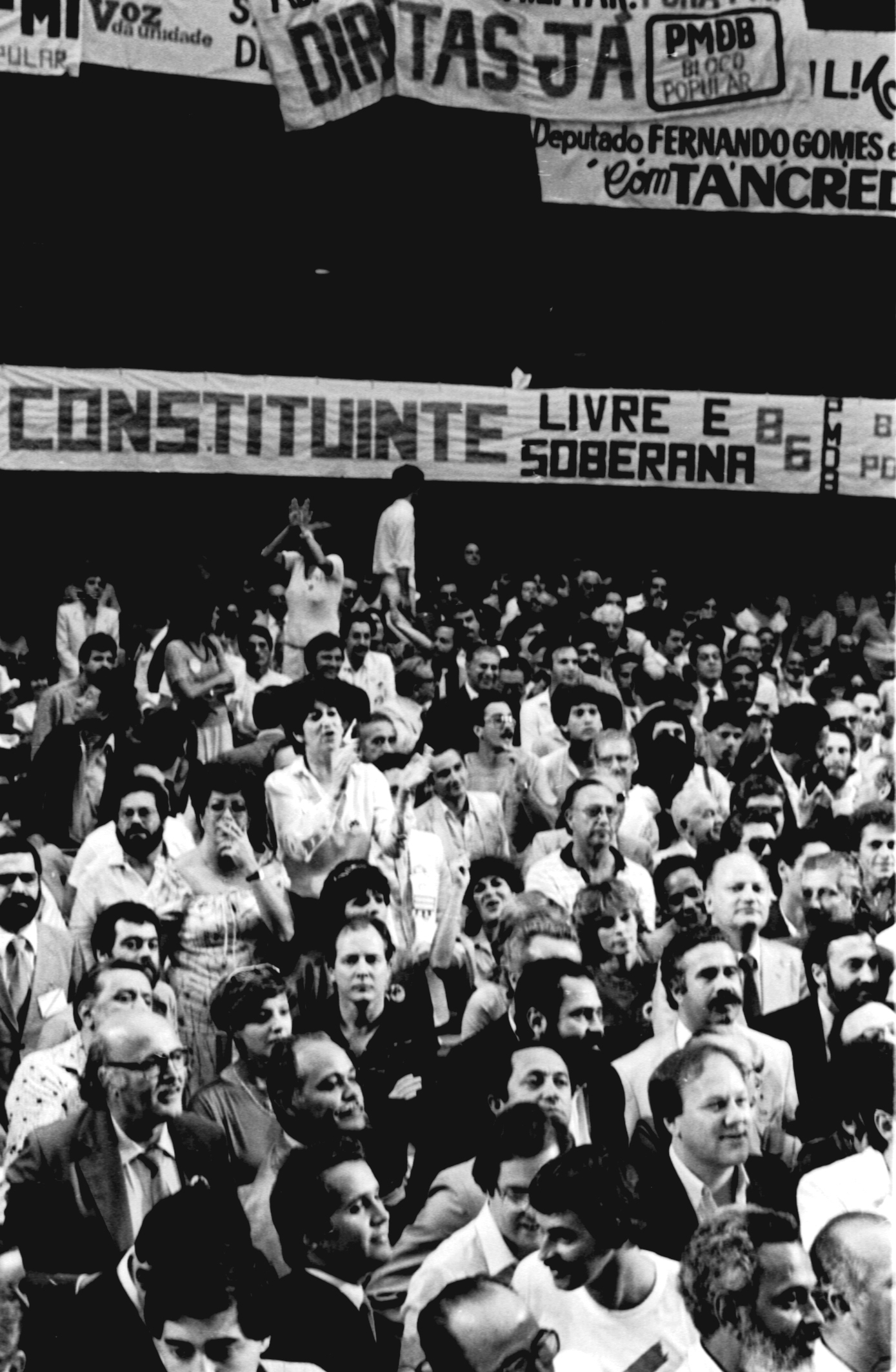 Câmara inaugura exposição imersiva "Apontando para o Futuro"