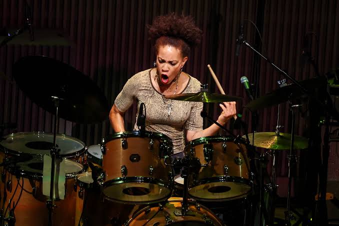 Cindy Blackman Santana: revolução de gênero ao som de tambores (reprise)