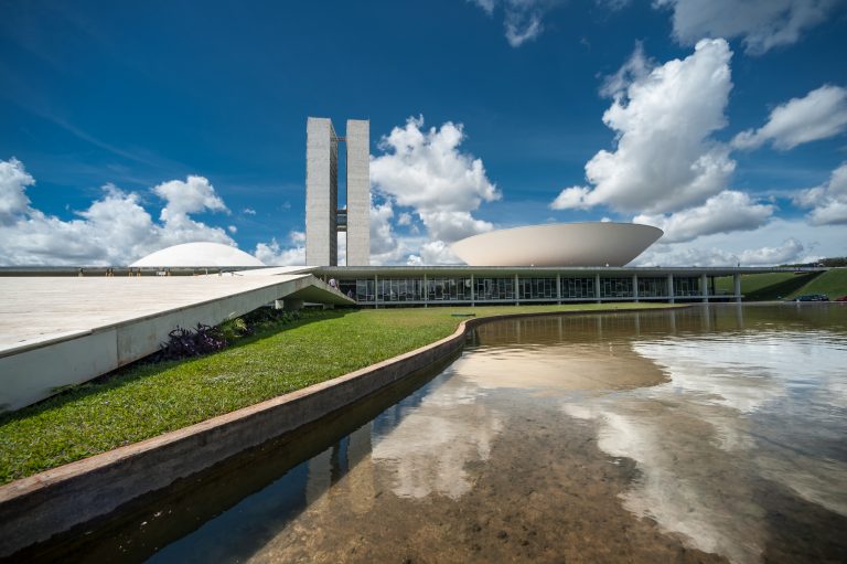 Mesa Diretora da Câmara declara a perda de mandato de três deputados Mesa Diretora da Câmara declara a perda de mandato de três deputados