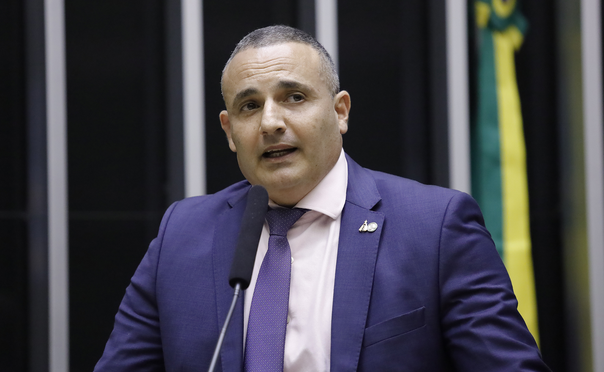 Comissão aprova projeto para combater violência virtual contra crianças e adolescentes Comissão aprova projeto para combater violência virtual contra crianças e adolescentes