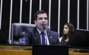 Ricardo Ayres