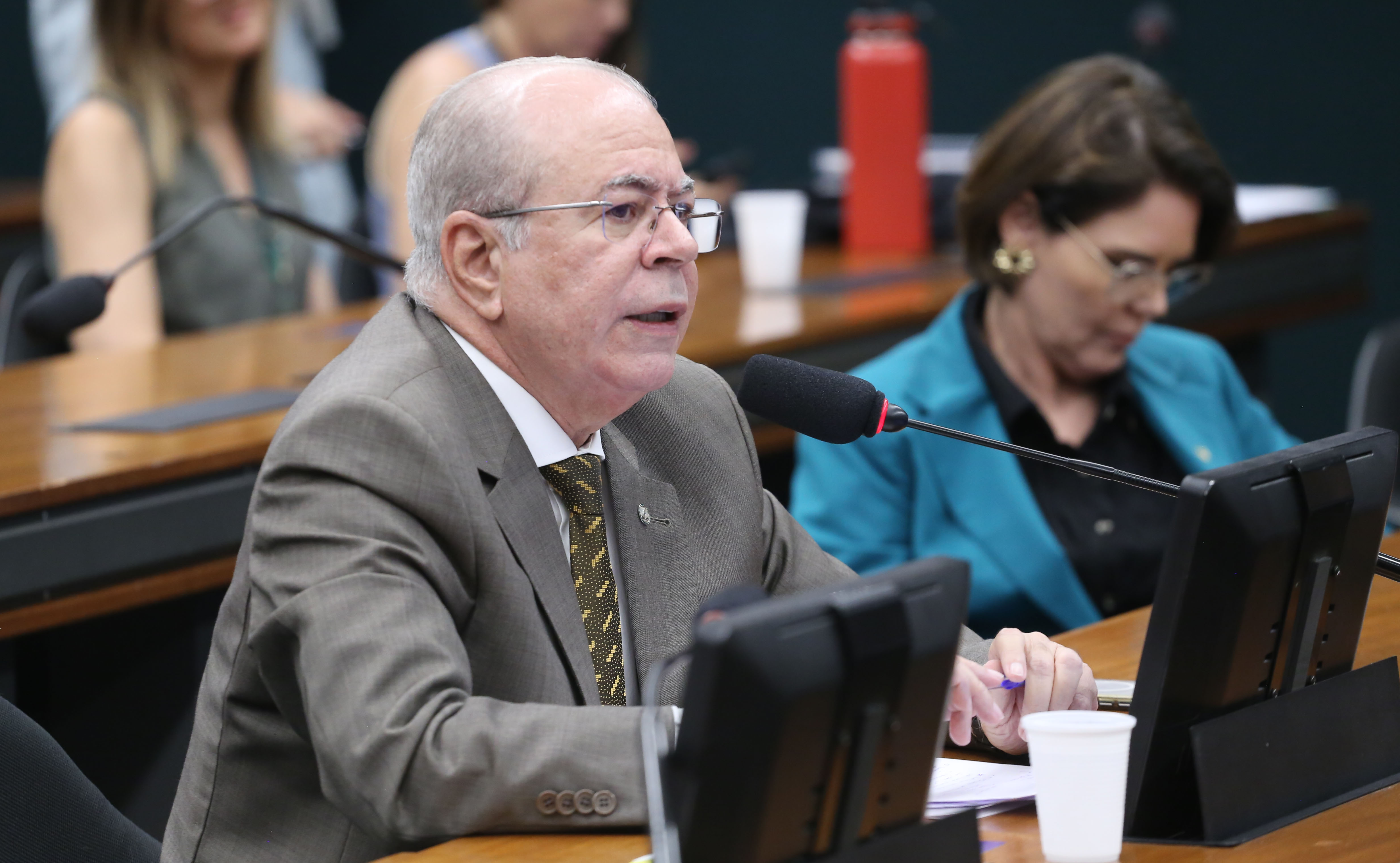 Comissão aprova mudança em critério de divisão de ICMS para atividades agropecuárias Comissão aprova mudança em critério de divisão de ICMS para atividades agropecuárias
