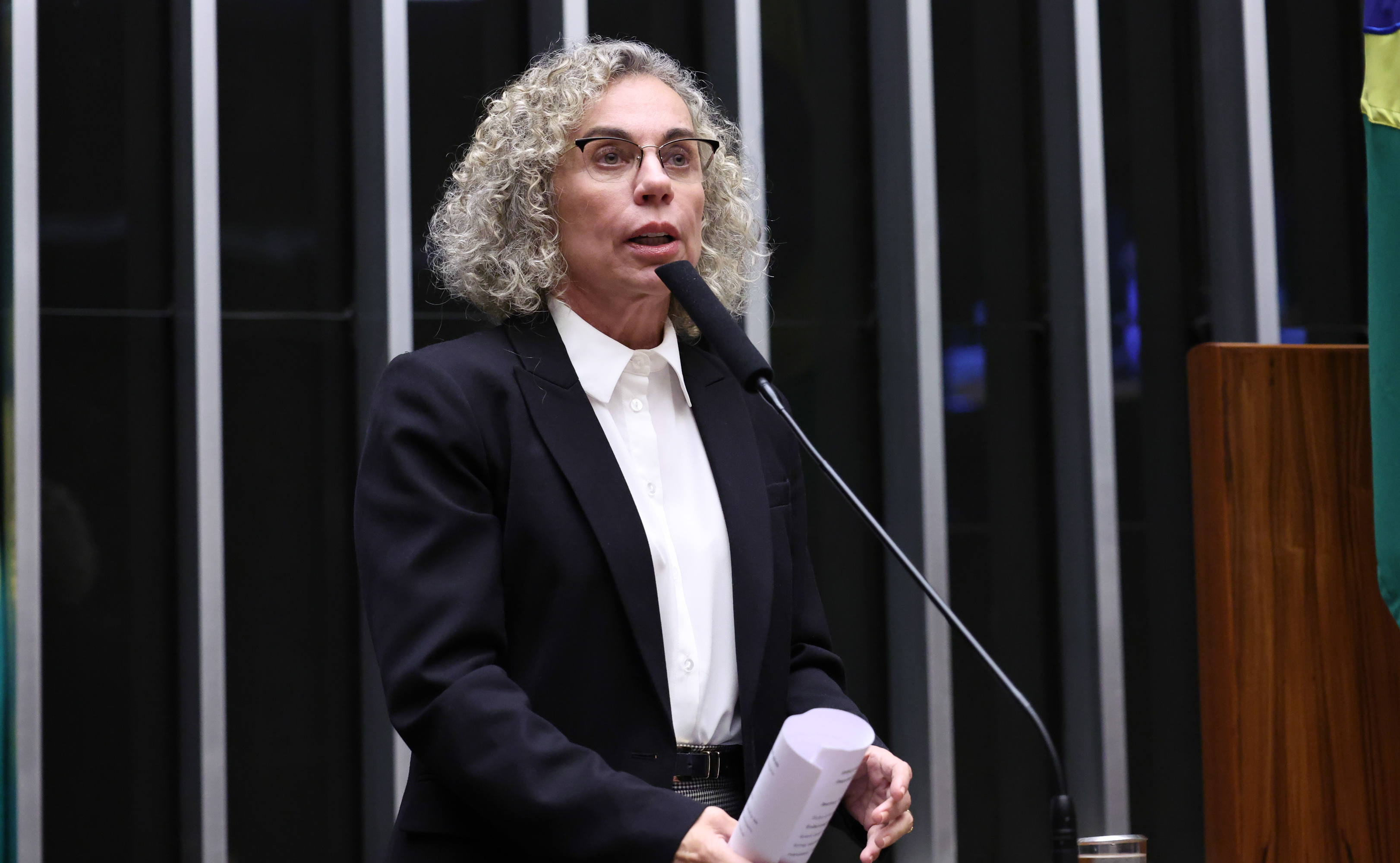 Comissão aprova projeto que mantém diretrizes do Ministério da Saúde para mamografias no SUS Comissão aprova projeto que mantém diretrizes do Ministério da Saúde para mamografias no SUS