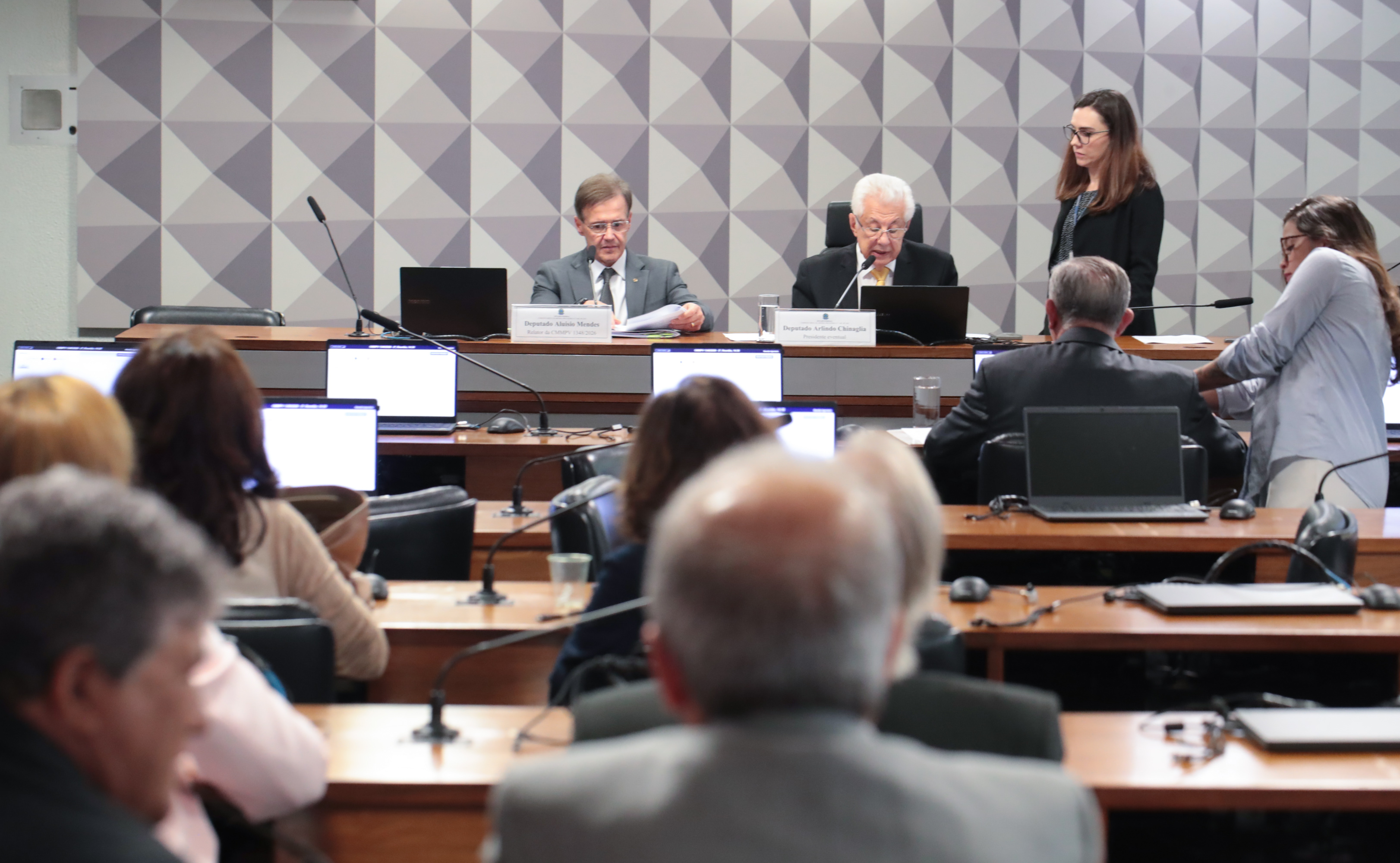Comissão aprova medida provisória que destina parte da arrecadação com bets para a Polícia Federal Comissão aprova medida provisória que destina parte da arrecadação com bets para a Polícia Federal