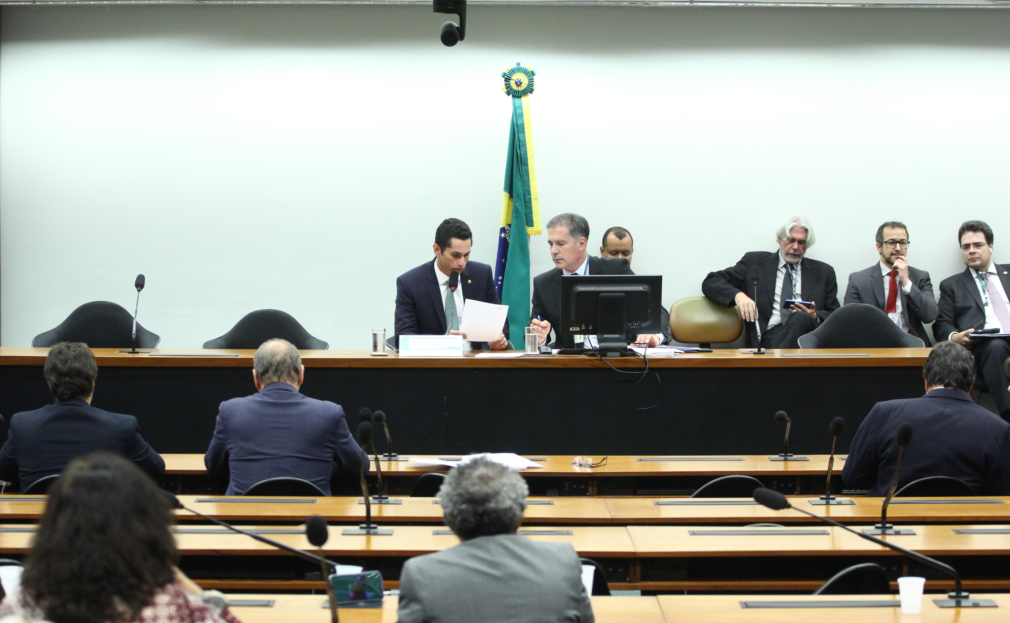 Projeto abre crédito orçamentário para financiamento de projetos de fundos regionais Projeto abre crédito orçamentário para financiamento de projetos de fundos regionais