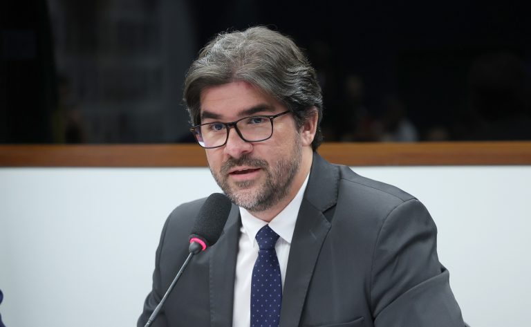 Audiência Pública - Critérios de seleção de entidades para execução do MCMV Rural. Secretário Nacional de Habitação, Augusto Rabelo.
