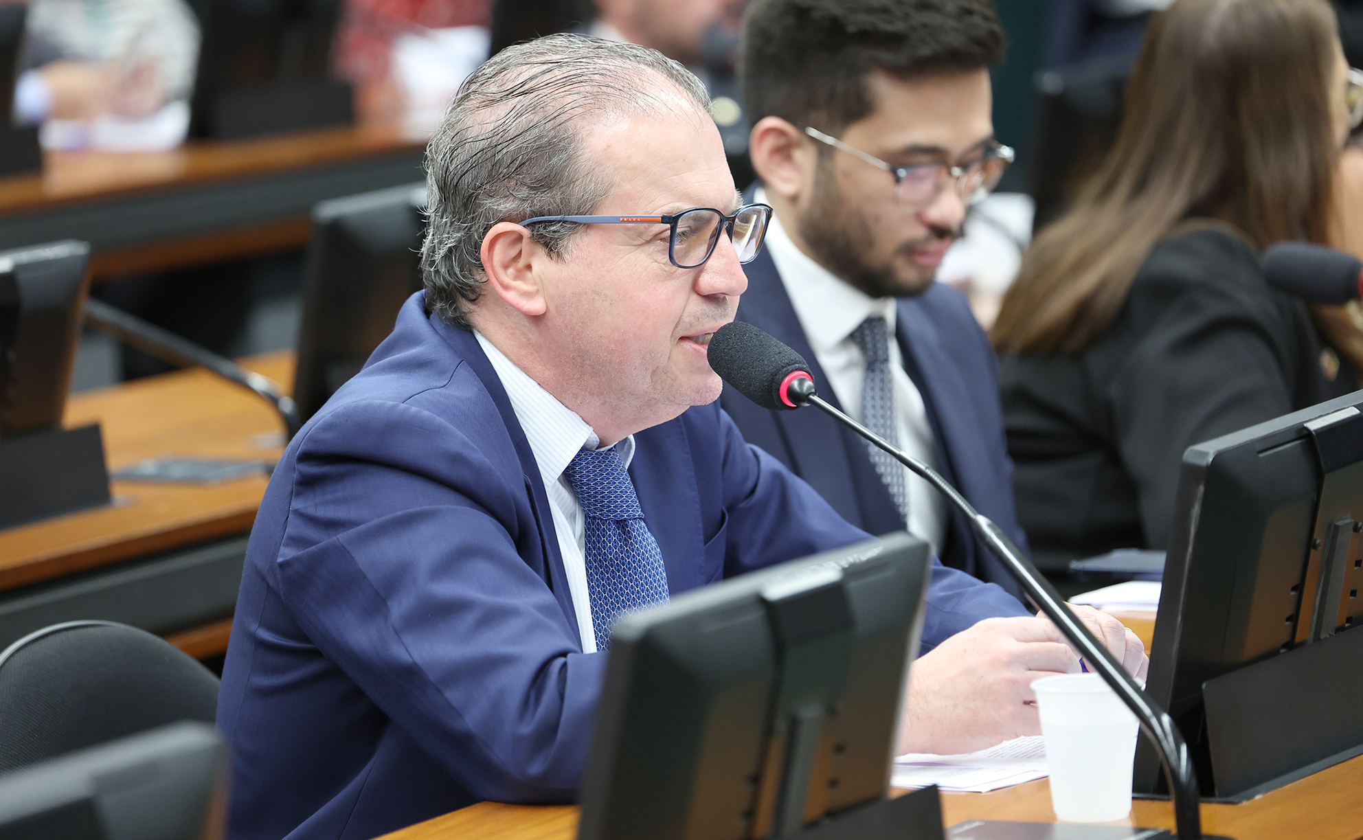 Comissão aprova PEC que muda cálculo do IPVA para considerar peso do veículo Comissão aprova PEC que muda cálculo do IPVA para considerar peso do veículo