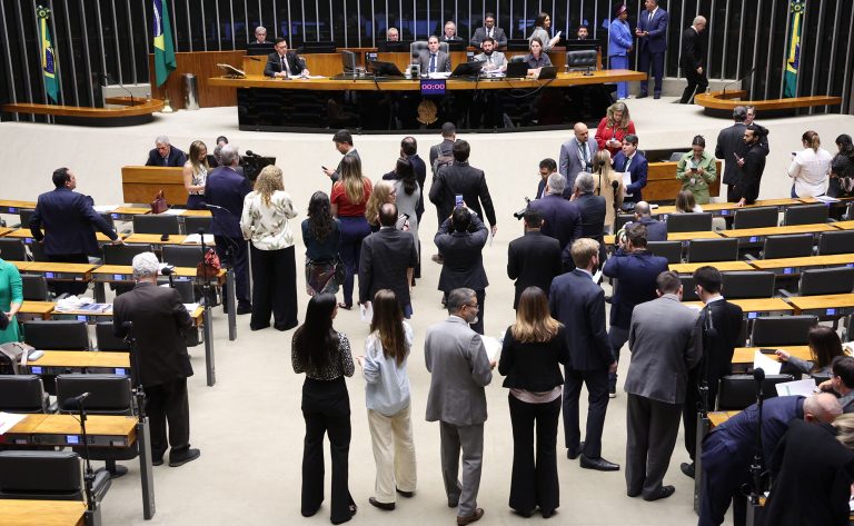 Deputados analisam projeto que regulamenta filtro de relevância de recursos no STJ; acompanhe – Notícias Deputados analisam projeto que regulamenta filtro de relevância de recursos no STJ; acompanhe – Notícias