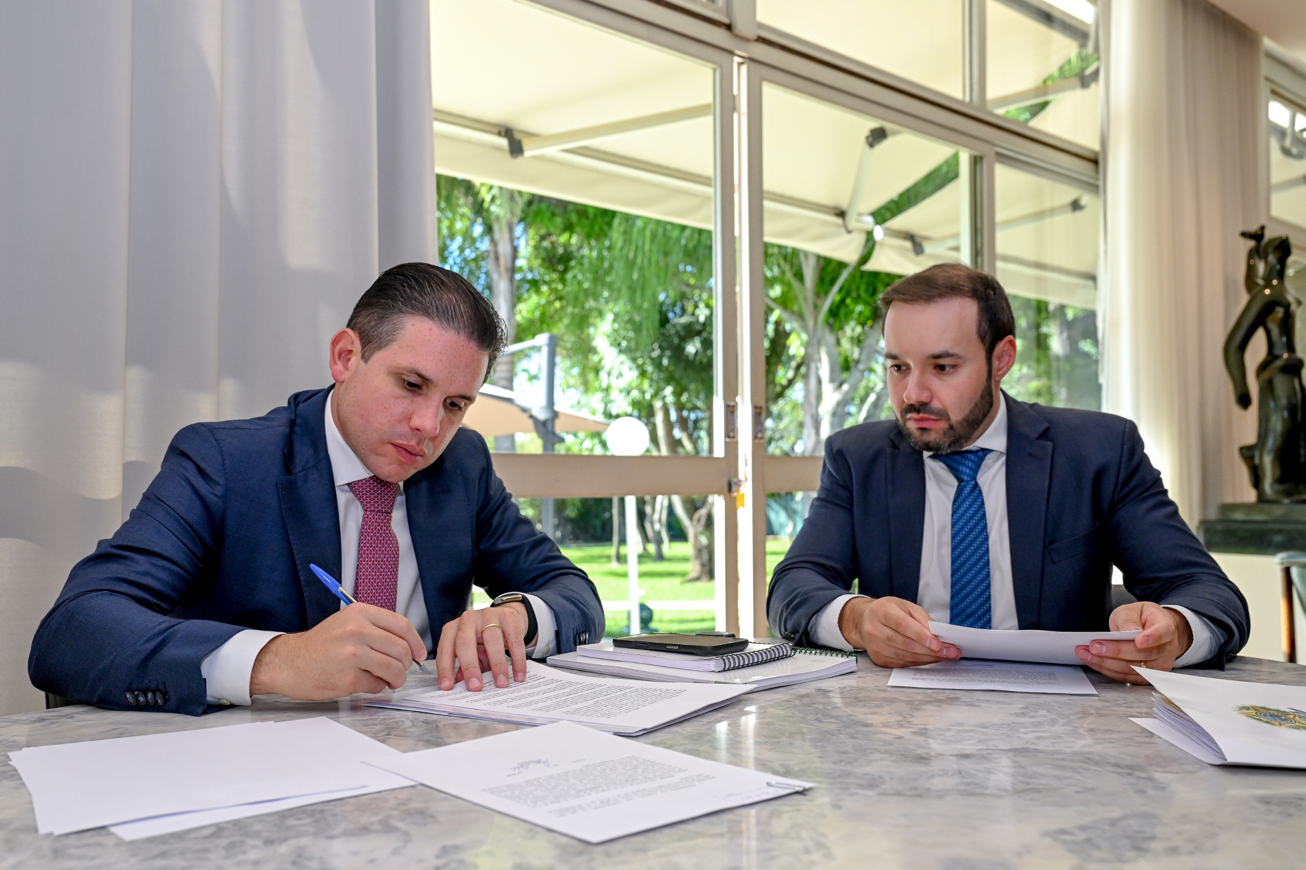 Hugo Motta nomeia 70 novos servidores para o quadro efetivo da Câmara Hugo Motta nomeia 70 novos servidores para o quadro efetivo da Câmara