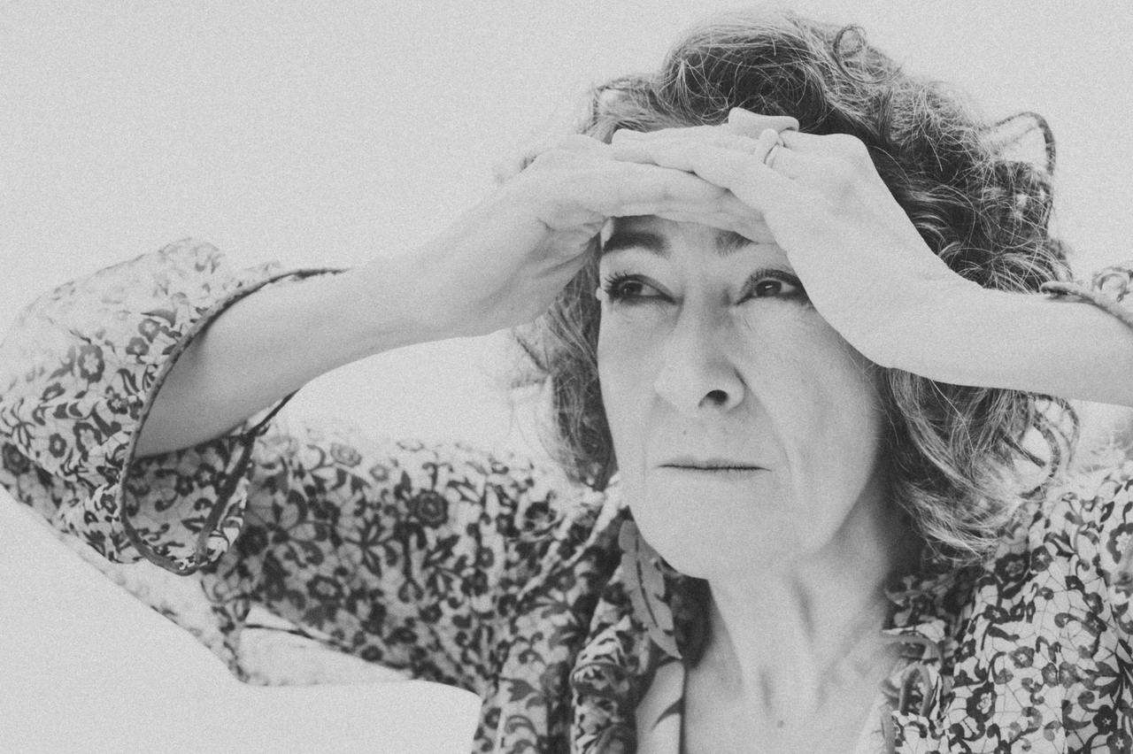 Patrícia Ahmaral lança primeiro álbum com composições próprias